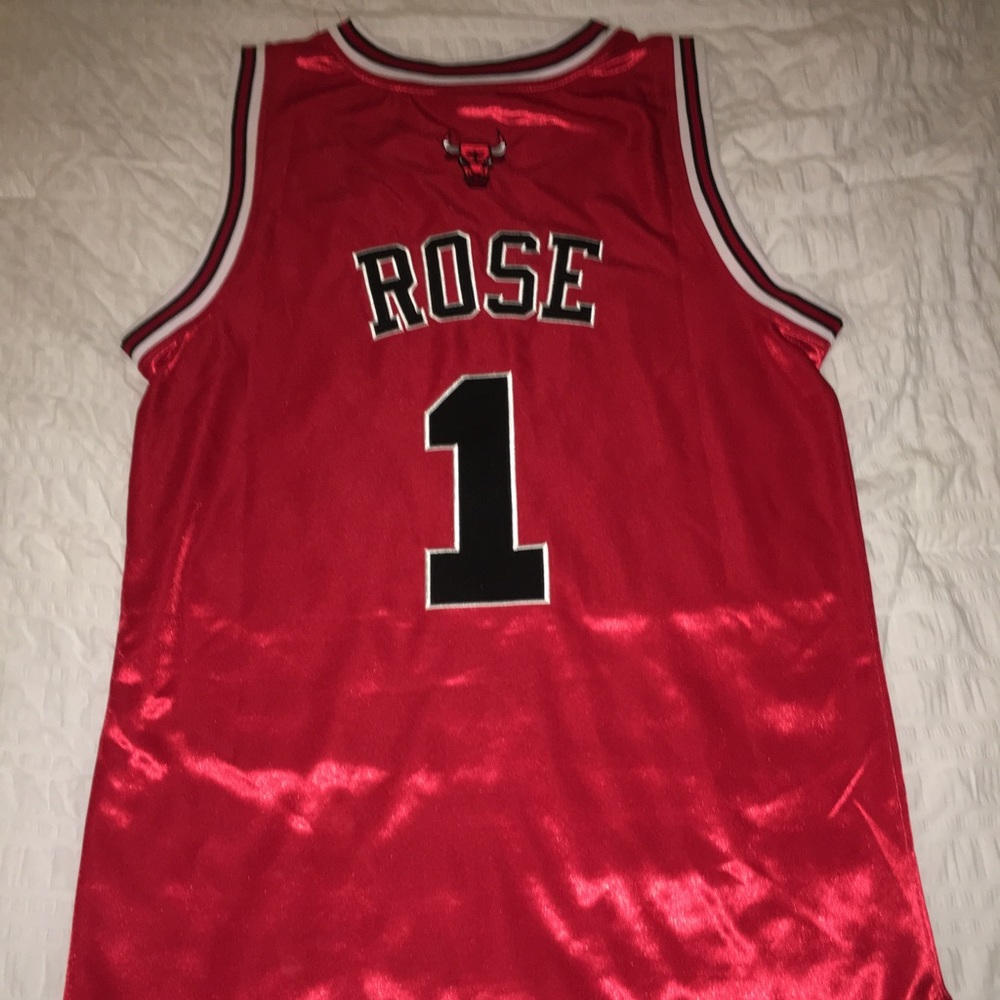 Derrick Rose jersey